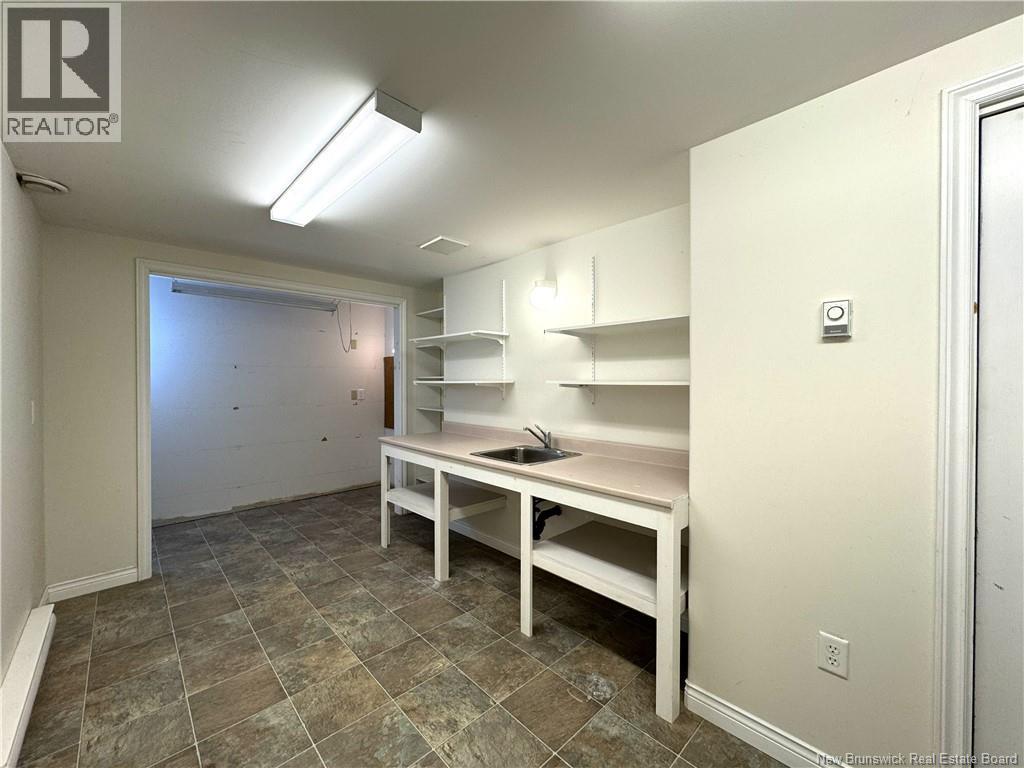 24 Demonts Avenue - Image 38