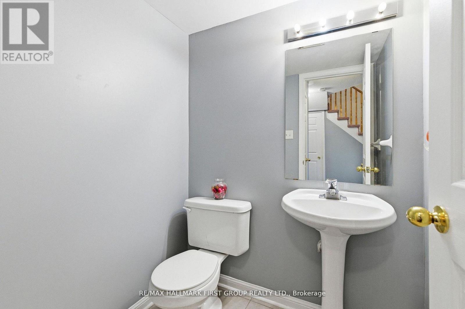 32 SAMANDRIA AVENUE - 10