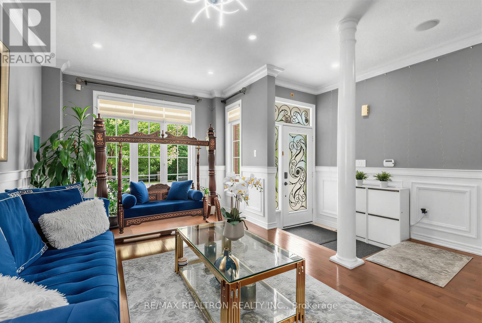 78 OAKBOROUGH DRIVE - 5