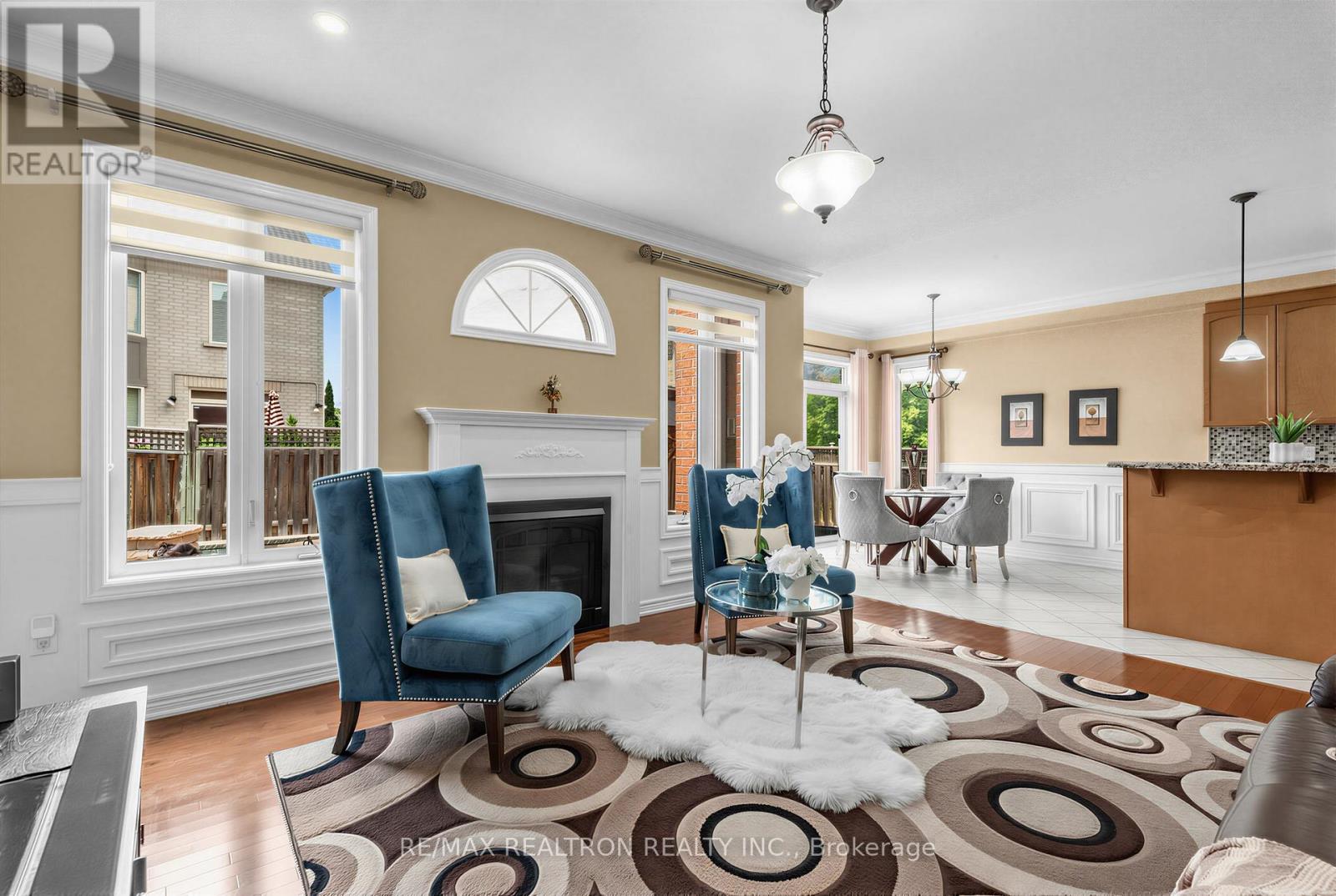 78 OAKBOROUGH DRIVE - 10