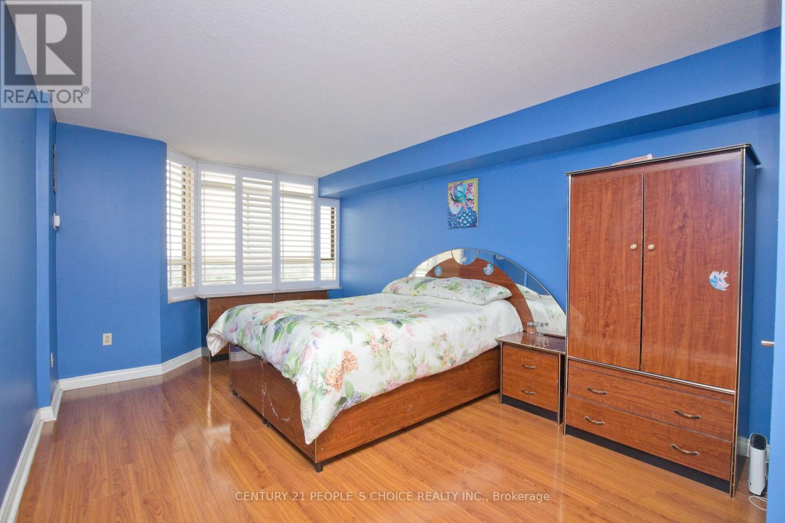 #1709 100 COUNTY COURT BOULEVARD - Image 24