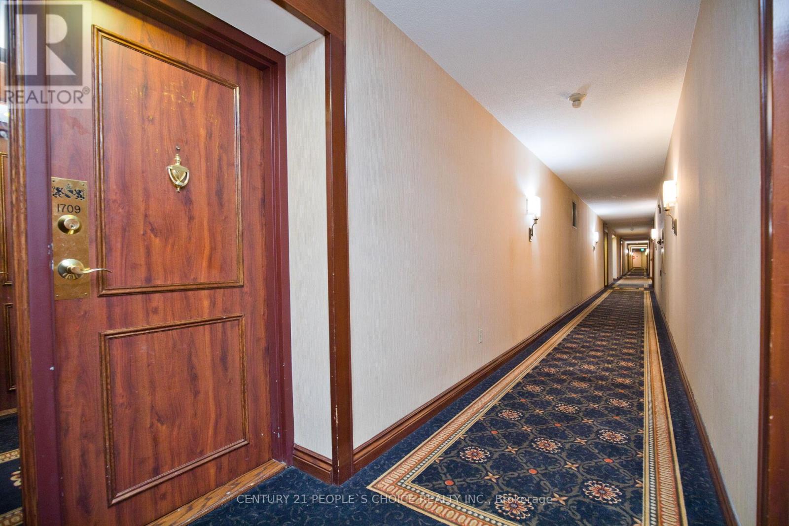 #1709 100 COUNTY COURT BOULEVARD - Image 6