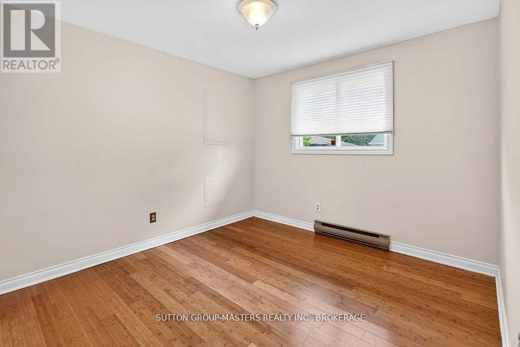 259 INVERNESS CRESCENT - 31
