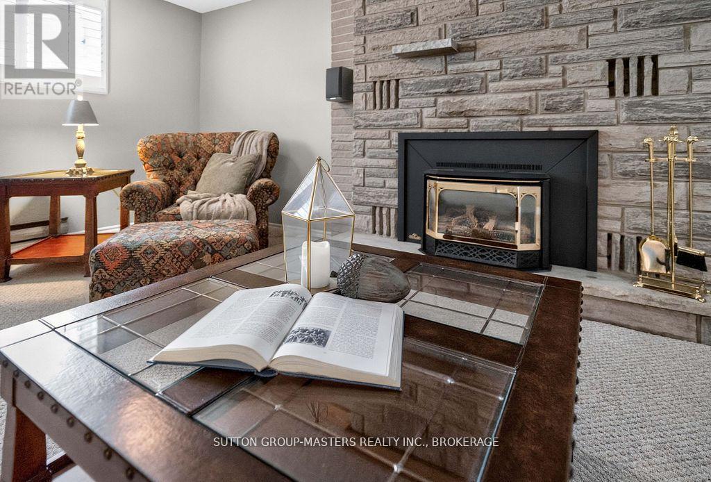 259 INVERNESS CRESCENT - 35