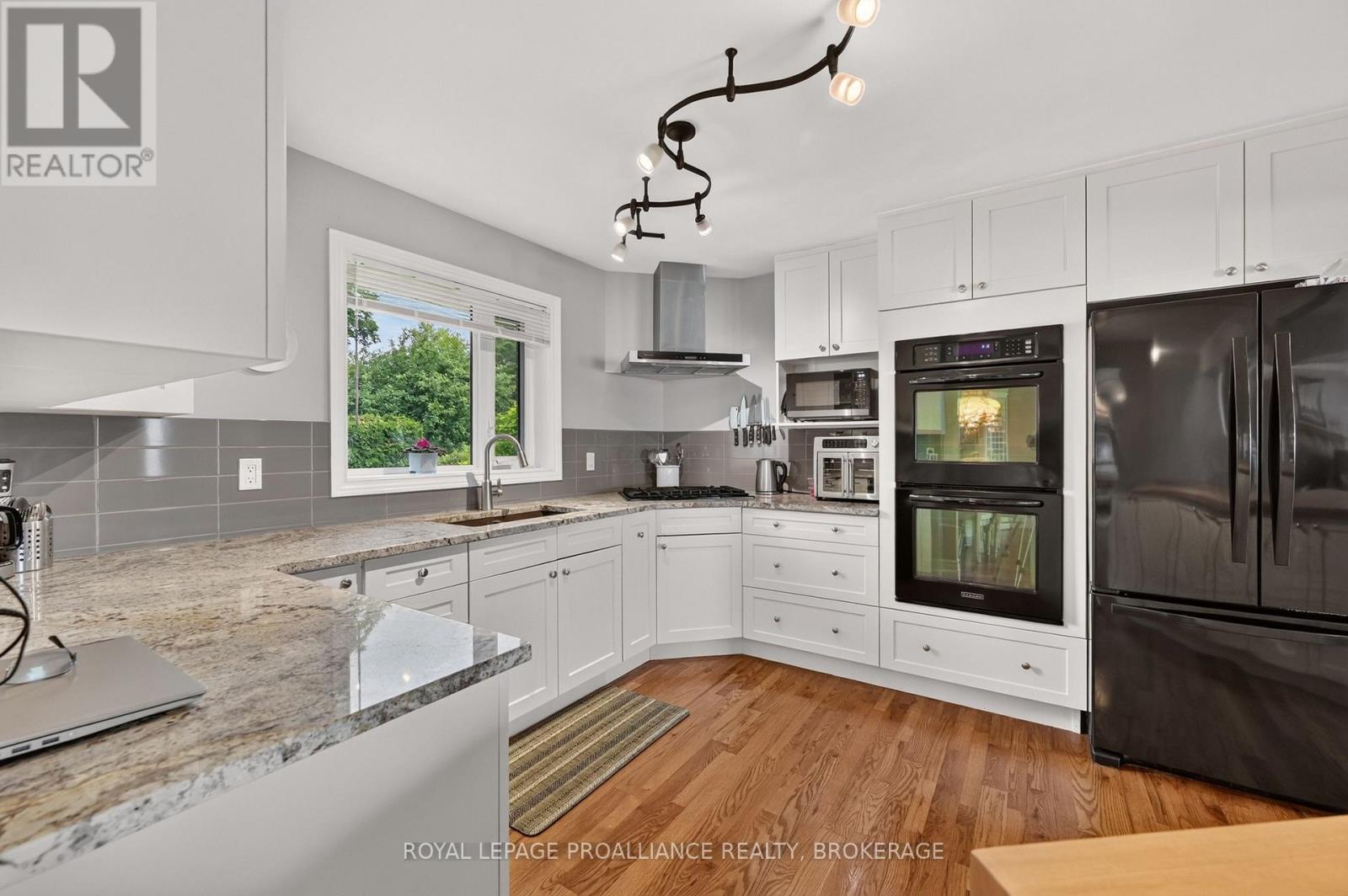 535 MAIN STREET - 13