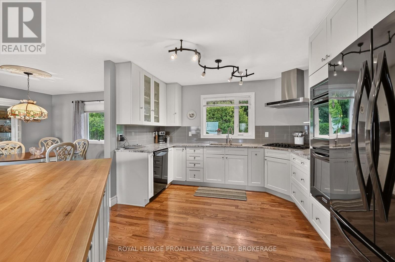 535 MAIN STREET - 14