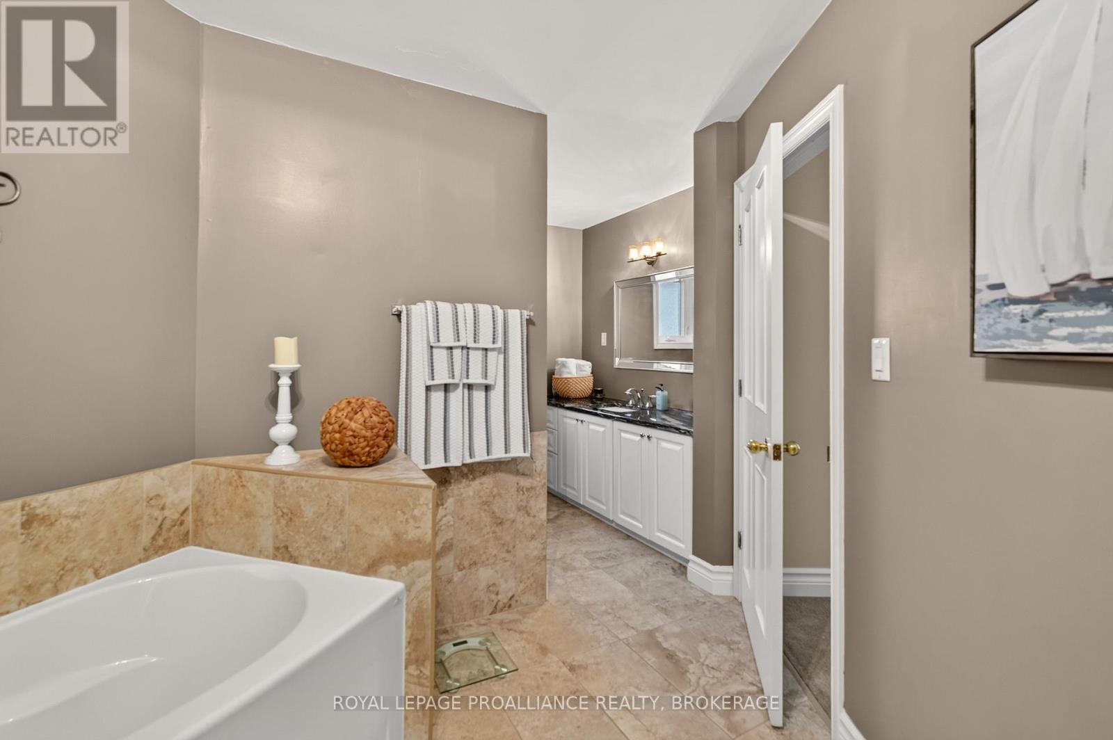 535 MAIN STREET - 18