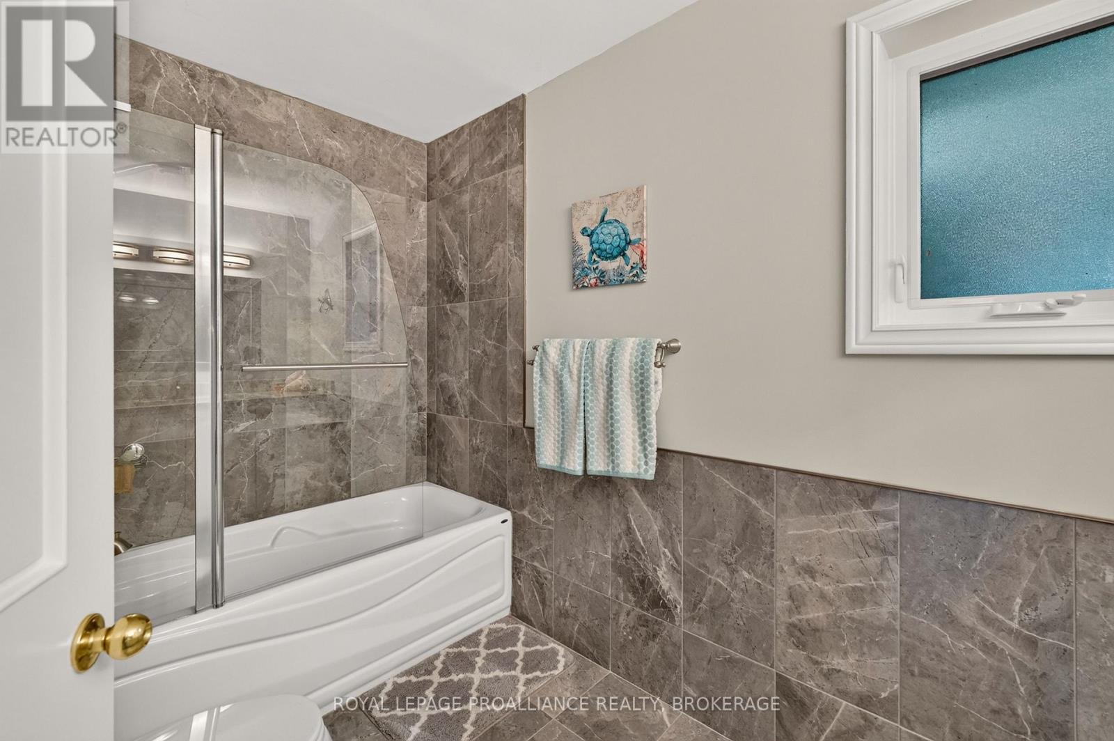 535 MAIN STREET - 27