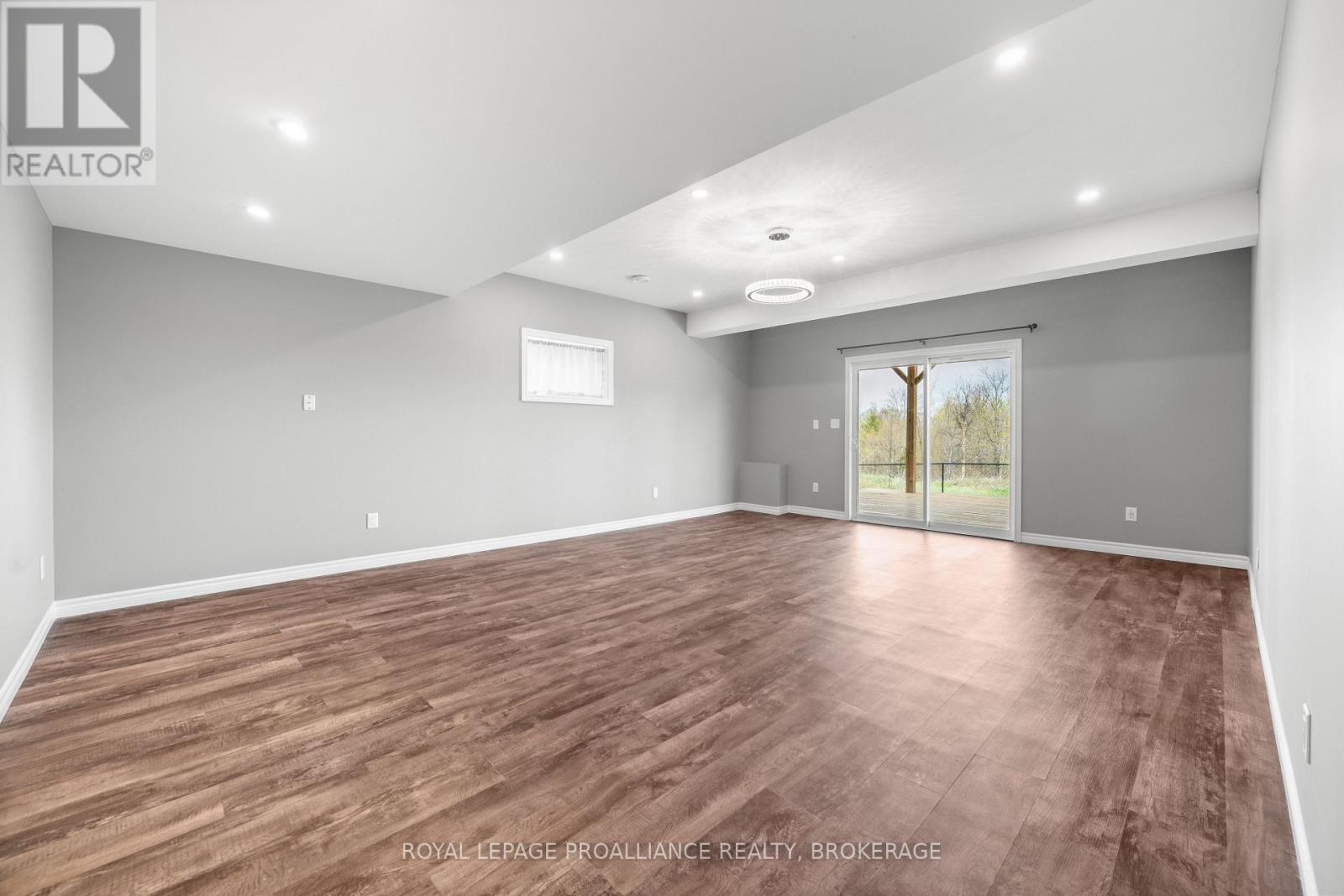 5110 RAMPARTS ROAD - 38