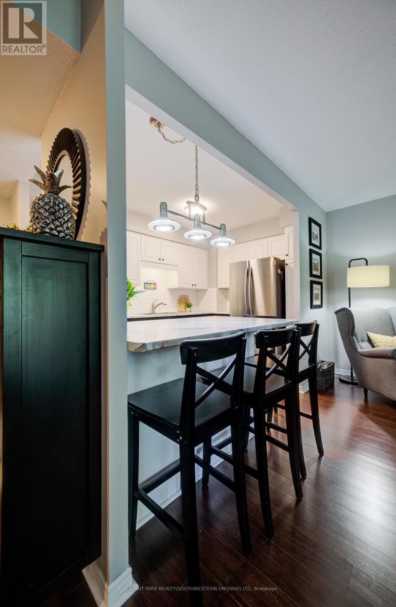 #401 260 SHELDON AVENUE N - 11