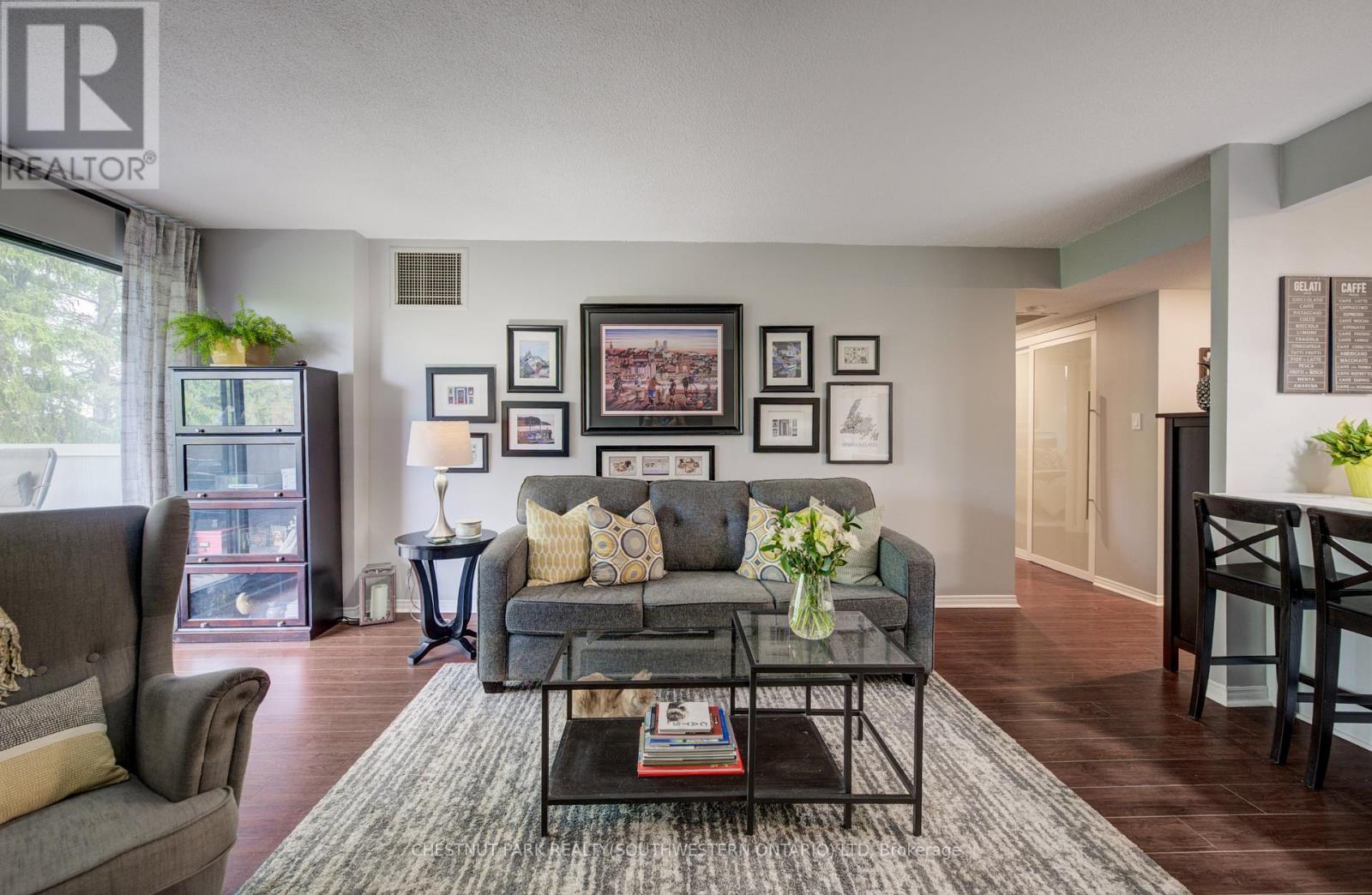 #401 260 SHELDON AVENUE N - 15