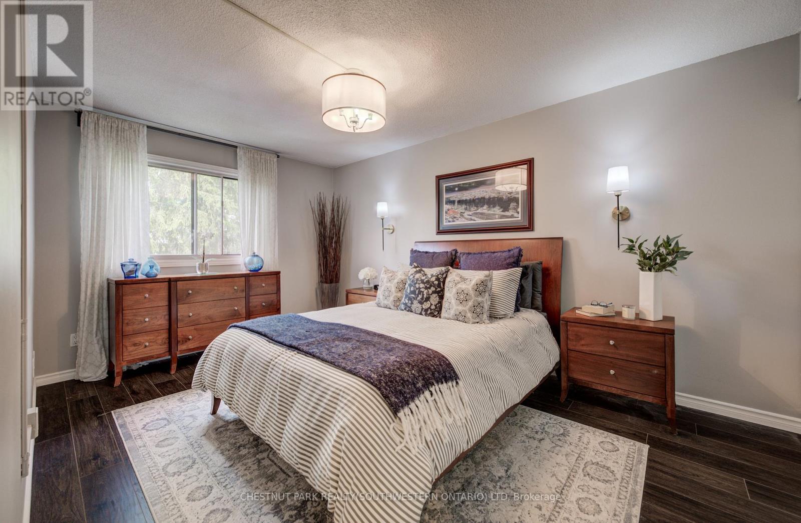 #401 260 SHELDON AVENUE N - 19