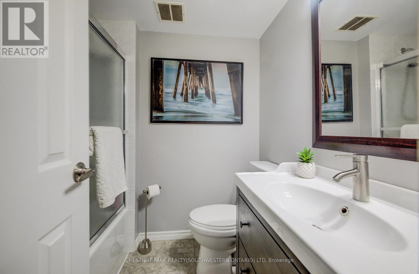 #401 260 SHELDON AVENUE N - 21