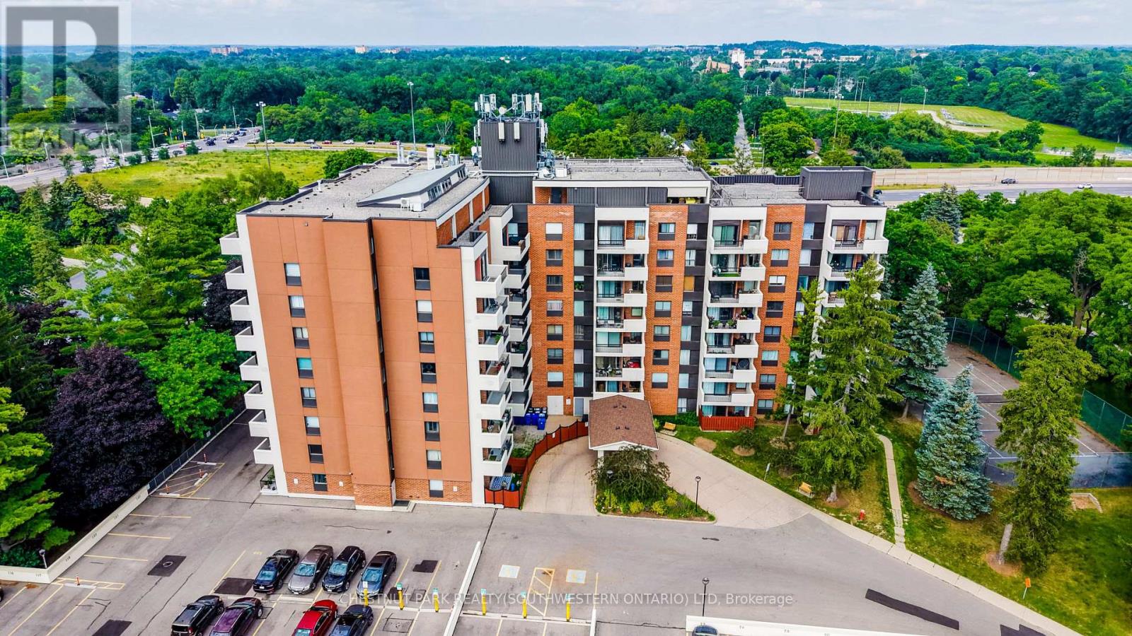 #401 260 SHELDON AVENUE N - 39
