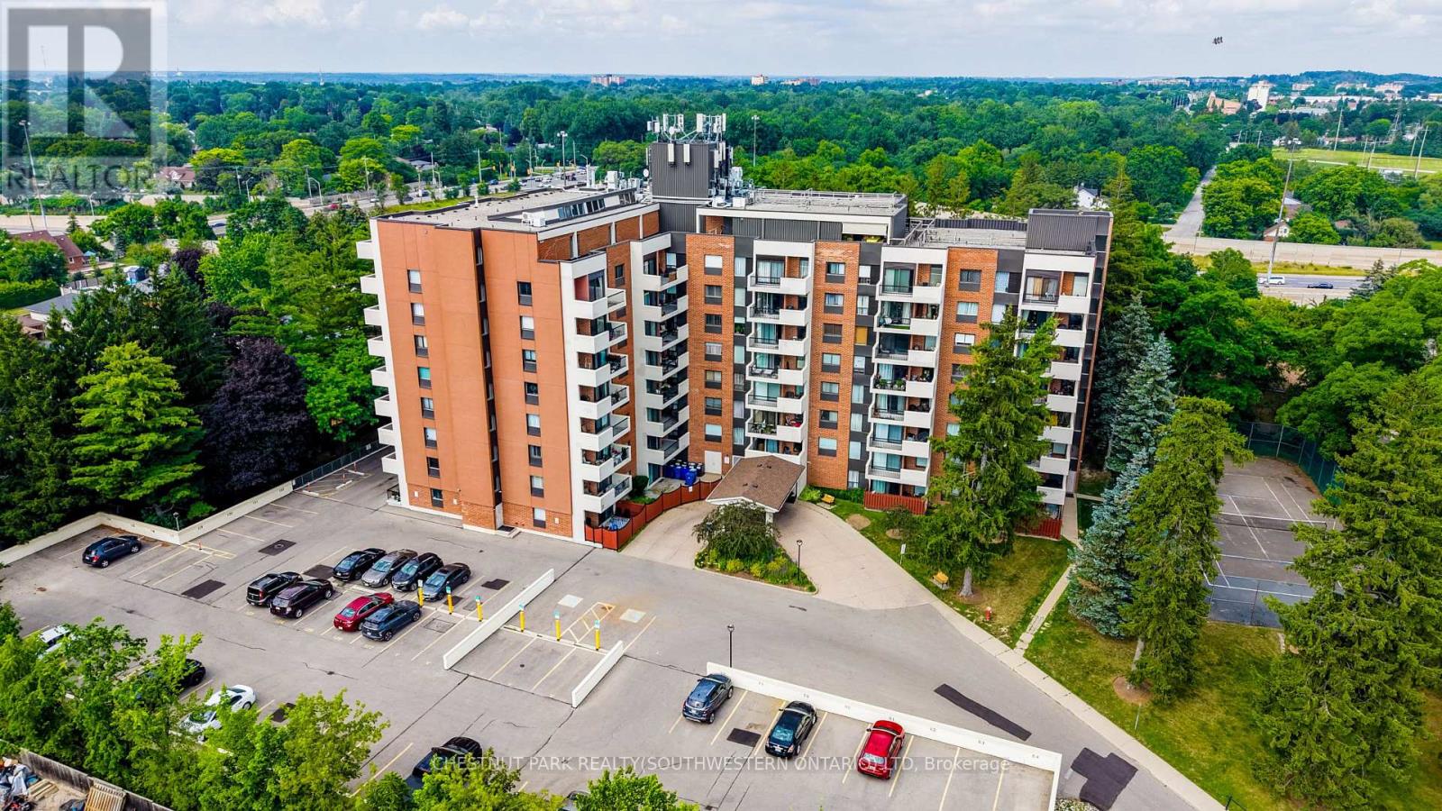 #401 260 SHELDON AVENUE N - 40