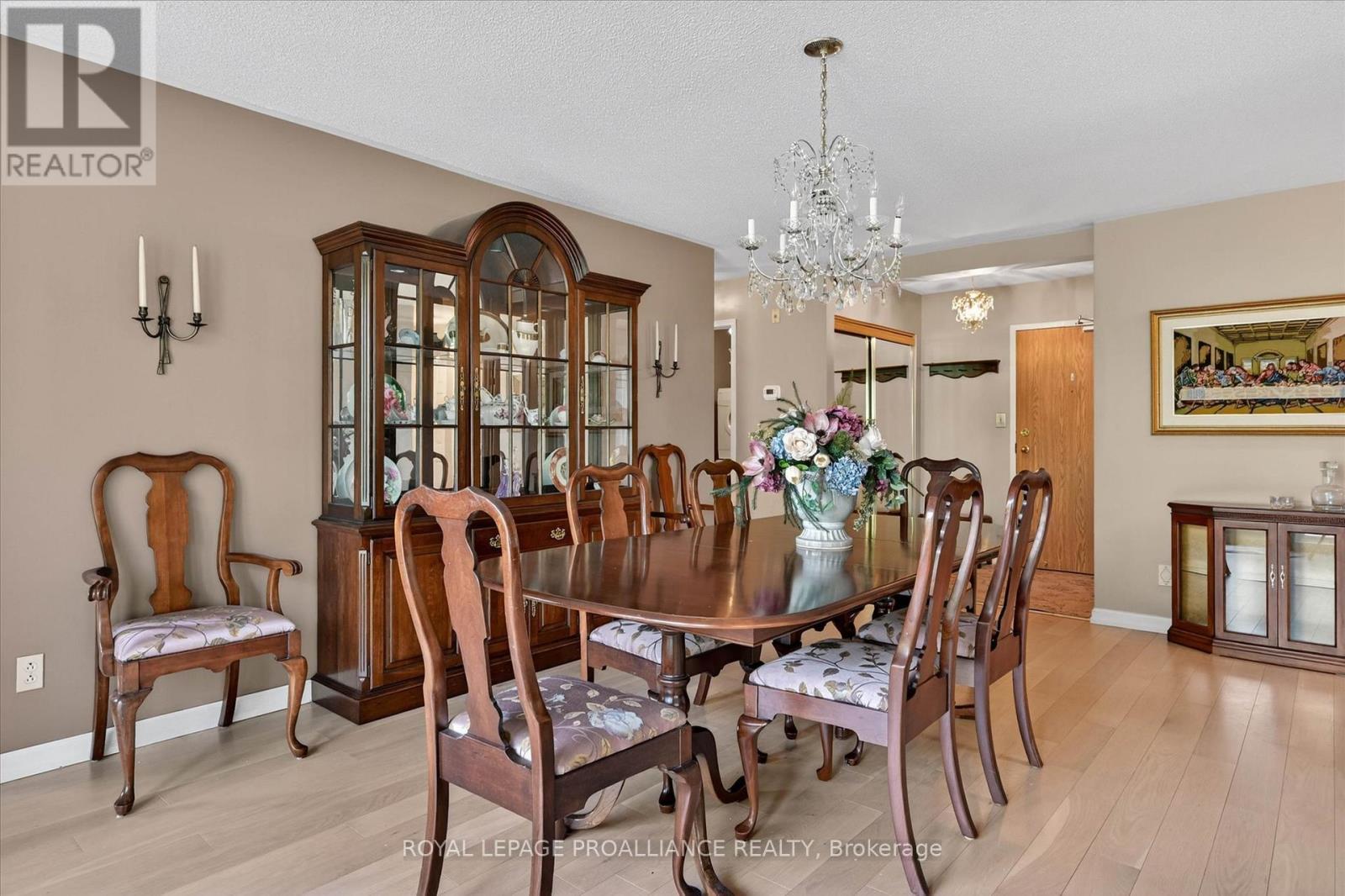 #312A 1099 CLONSILLA AVENUE - 11