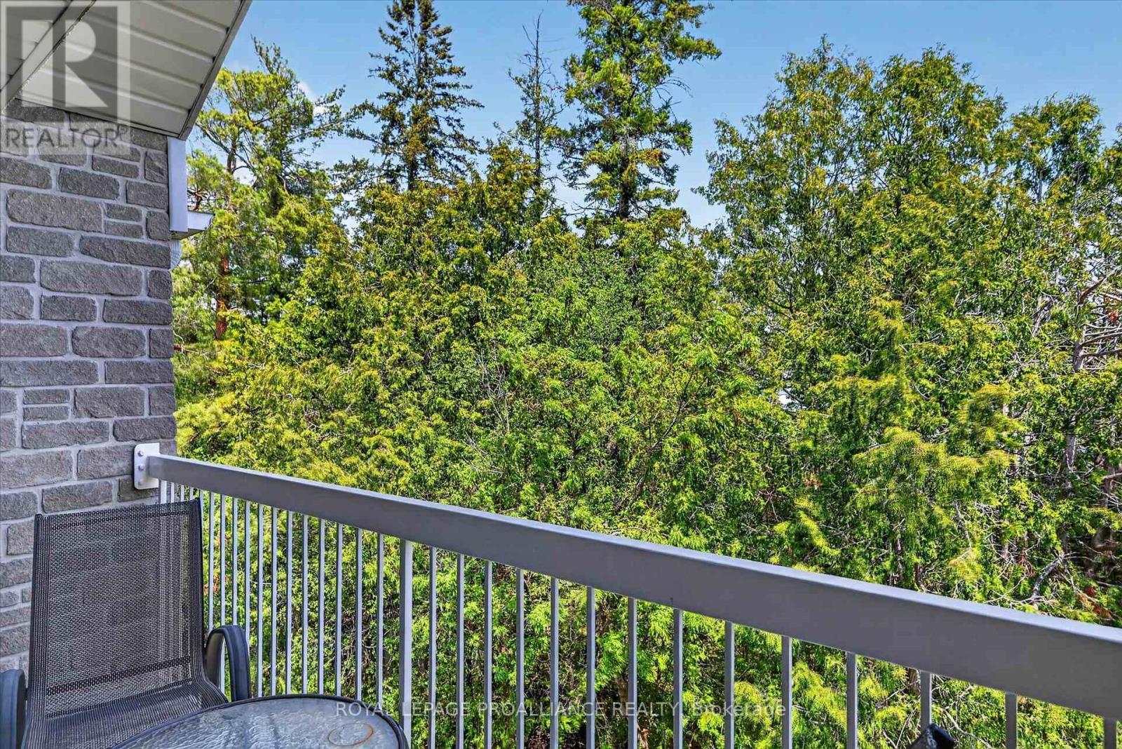 #312A 1099 CLONSILLA AVENUE - 14