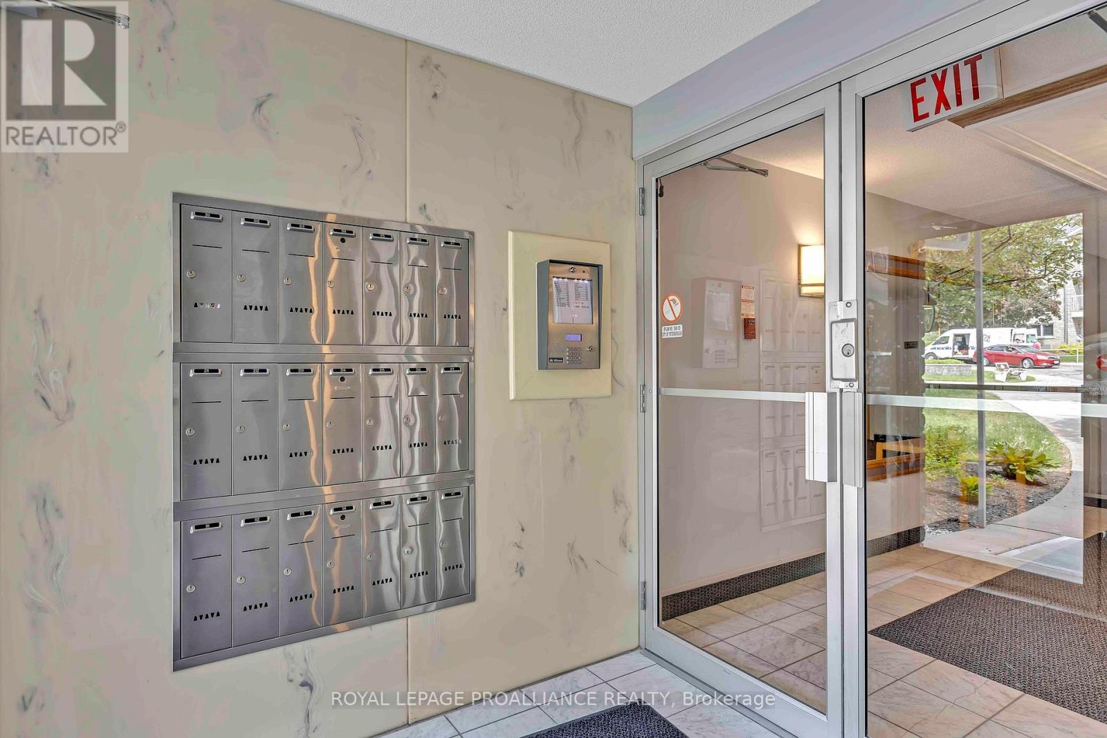 #312A 1099 CLONSILLA AVENUE - 7