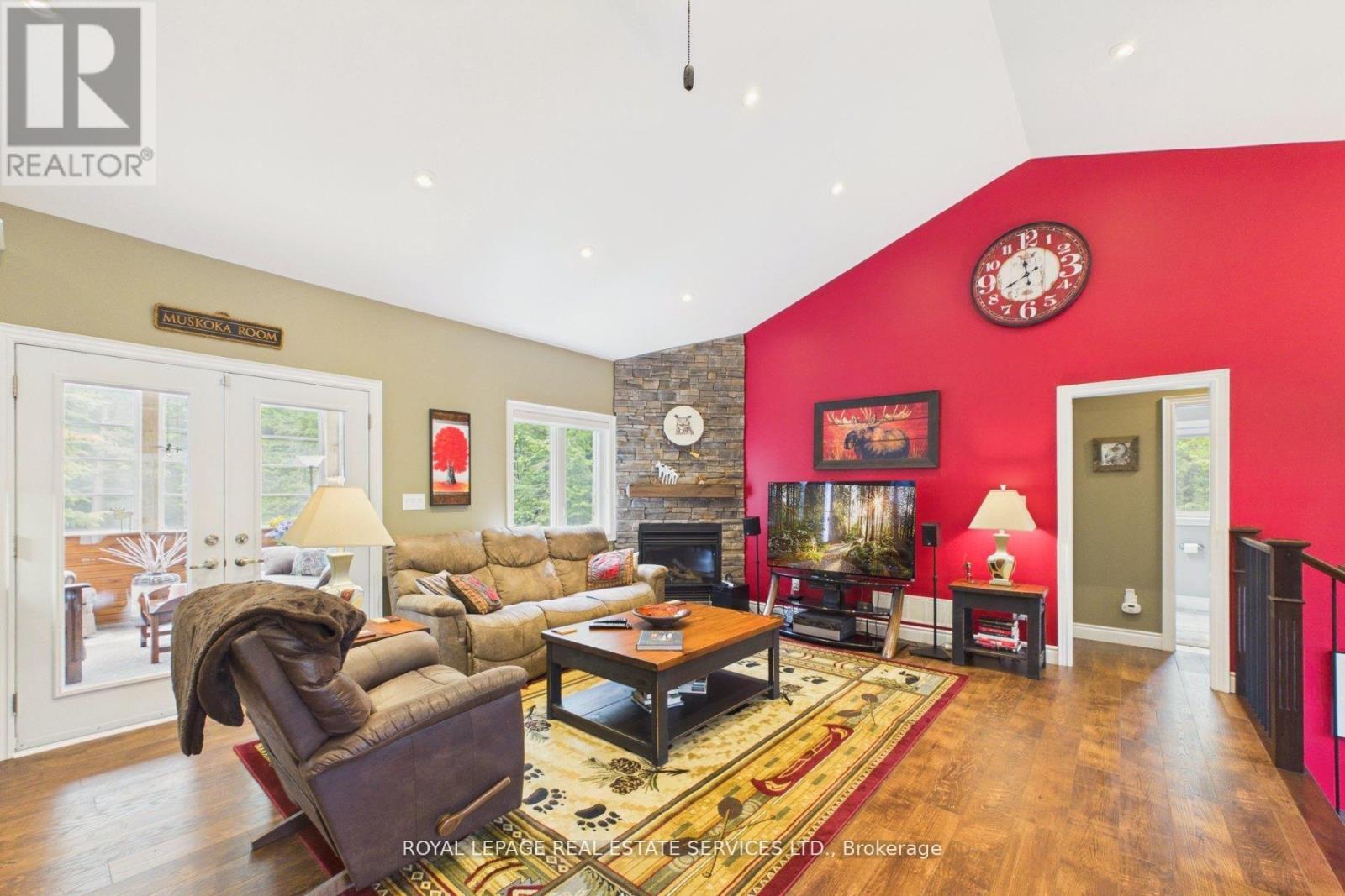 1045 TOWER CRESCENT - Image 5