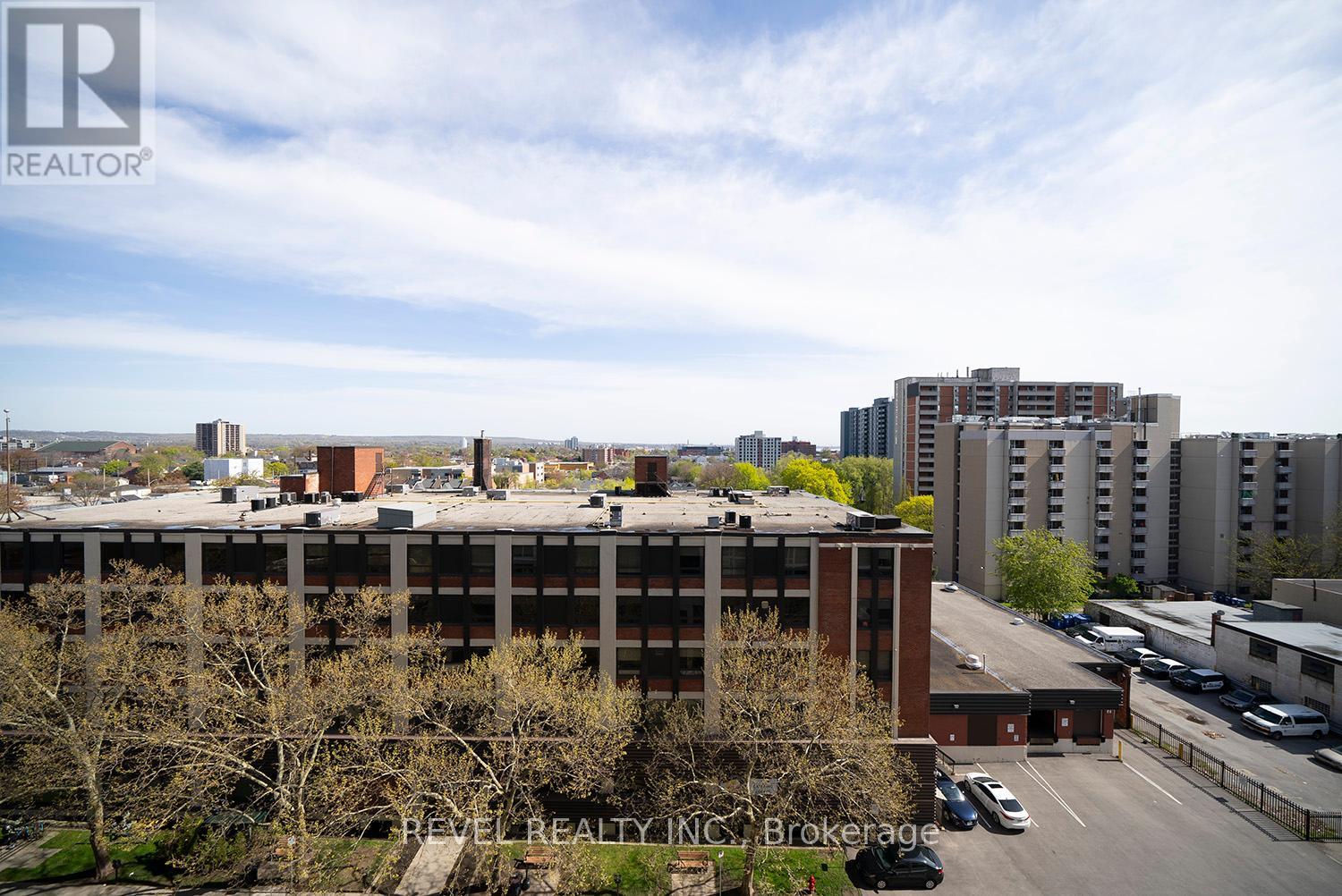 #823 212 KING WILLIAM STREET - 14