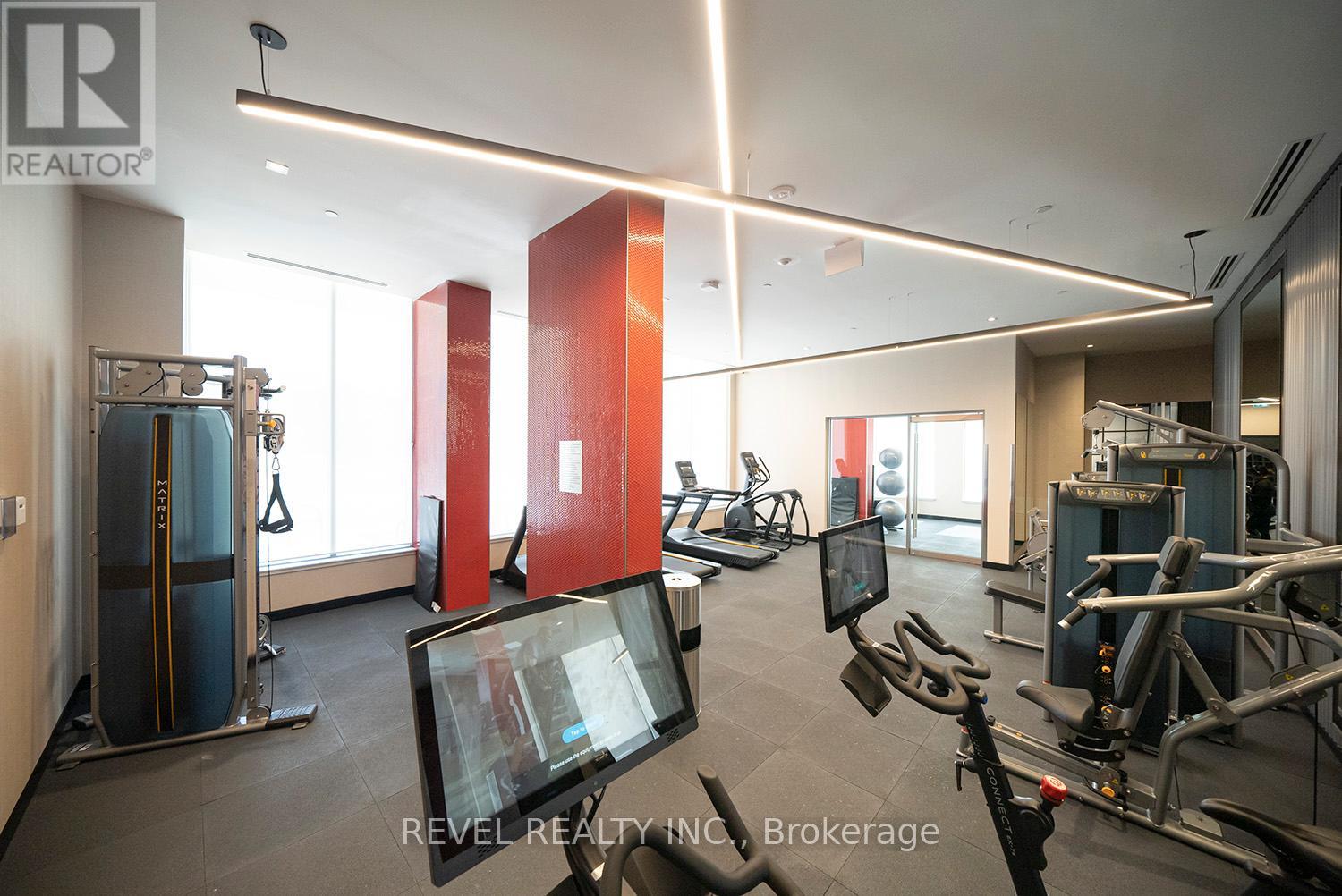 #823 212 KING WILLIAM STREET - 19