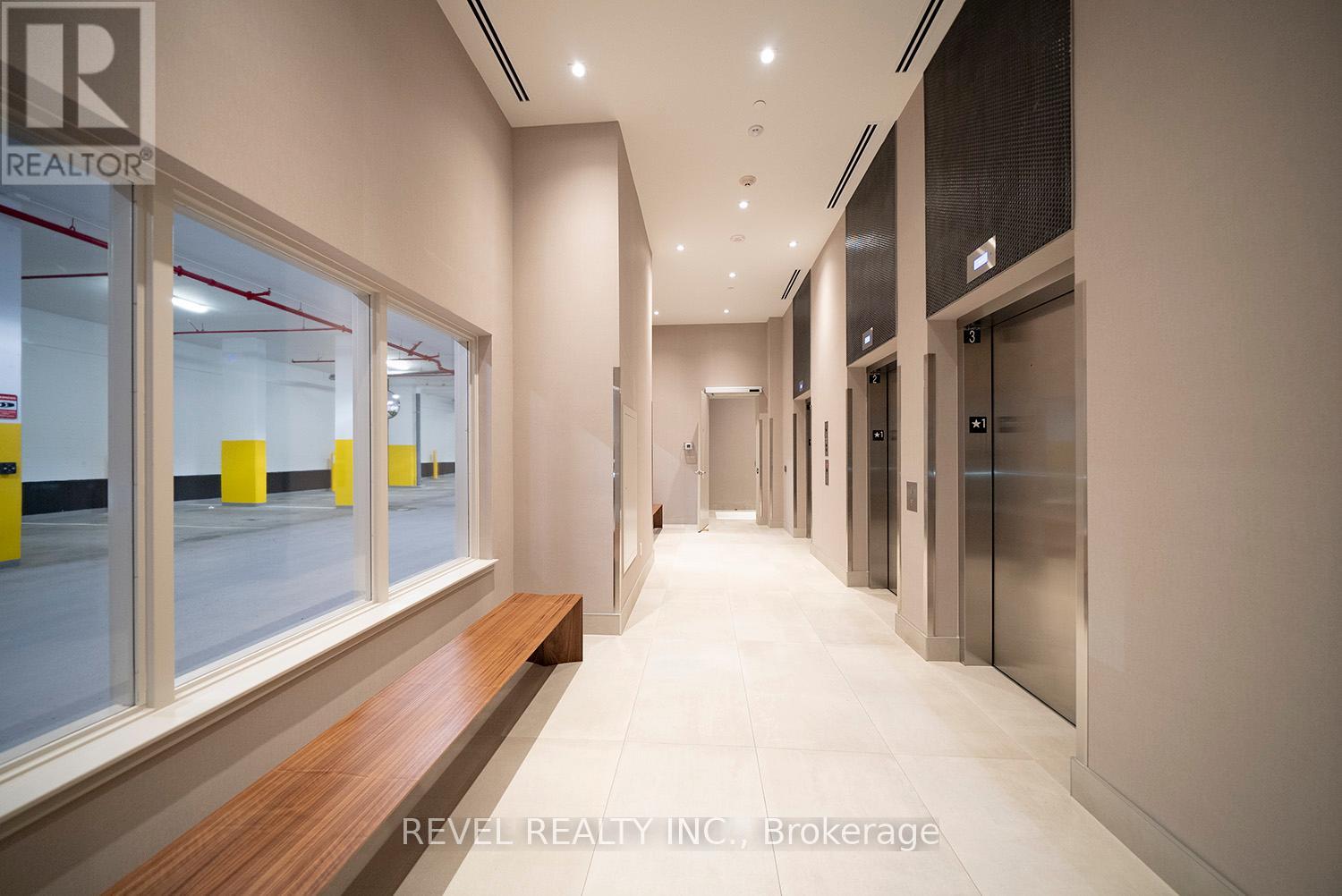 #823 212 KING WILLIAM STREET - 2