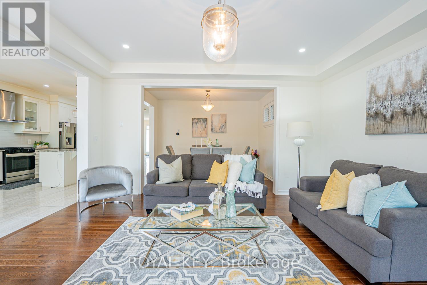 348 EQUESTRIAN WAY - 16