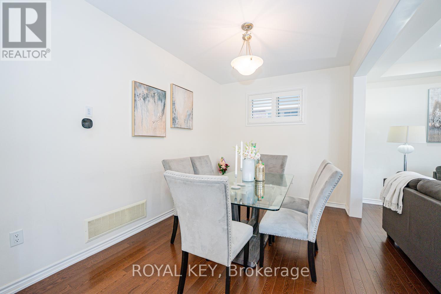 348 EQUESTRIAN WAY - 18