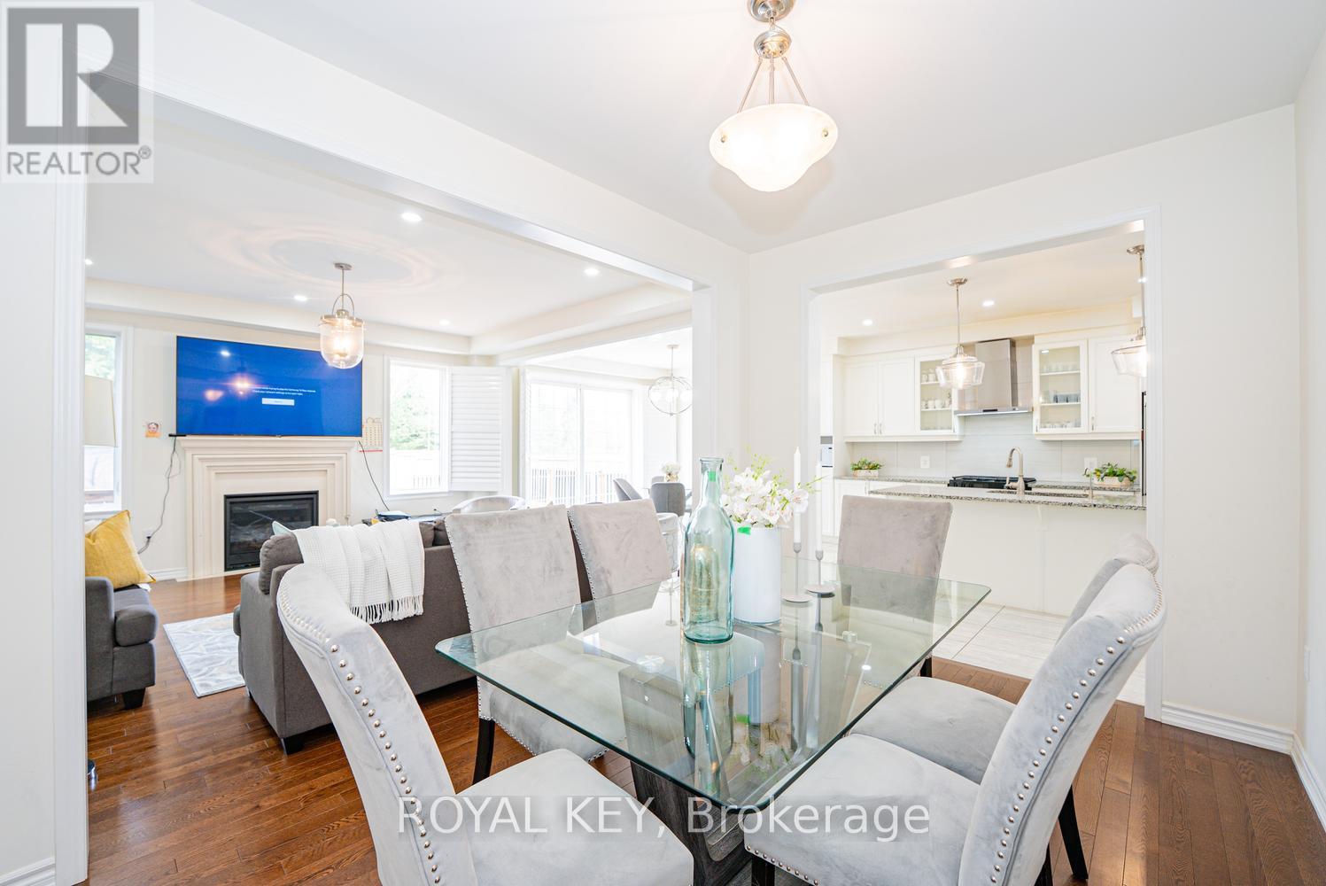348 EQUESTRIAN WAY - 19