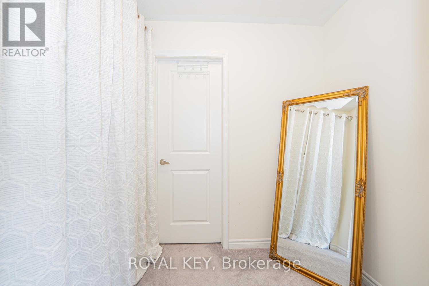 348 EQUESTRIAN WAY - 29
