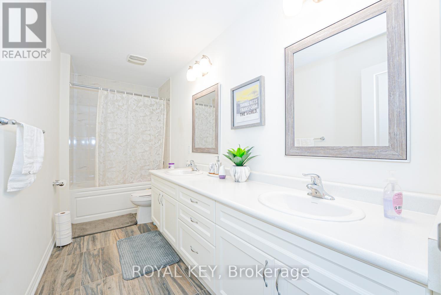 348 EQUESTRIAN WAY - 36