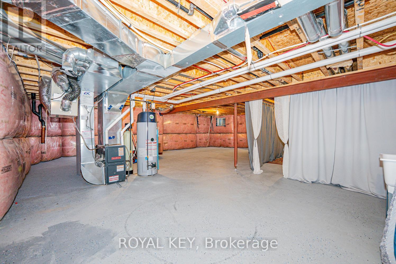 348 EQUESTRIAN WAY - 39