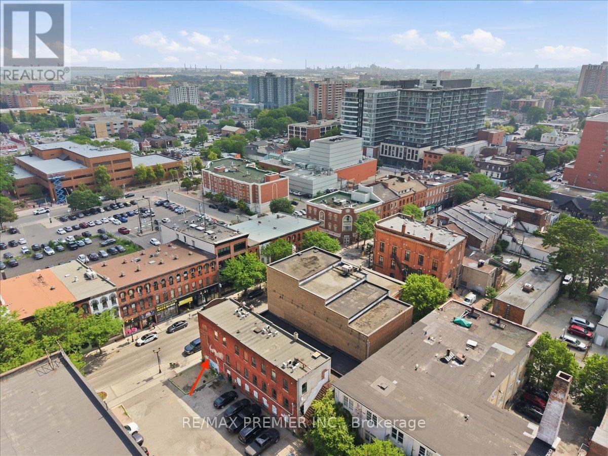 184 KING STREET E - 27