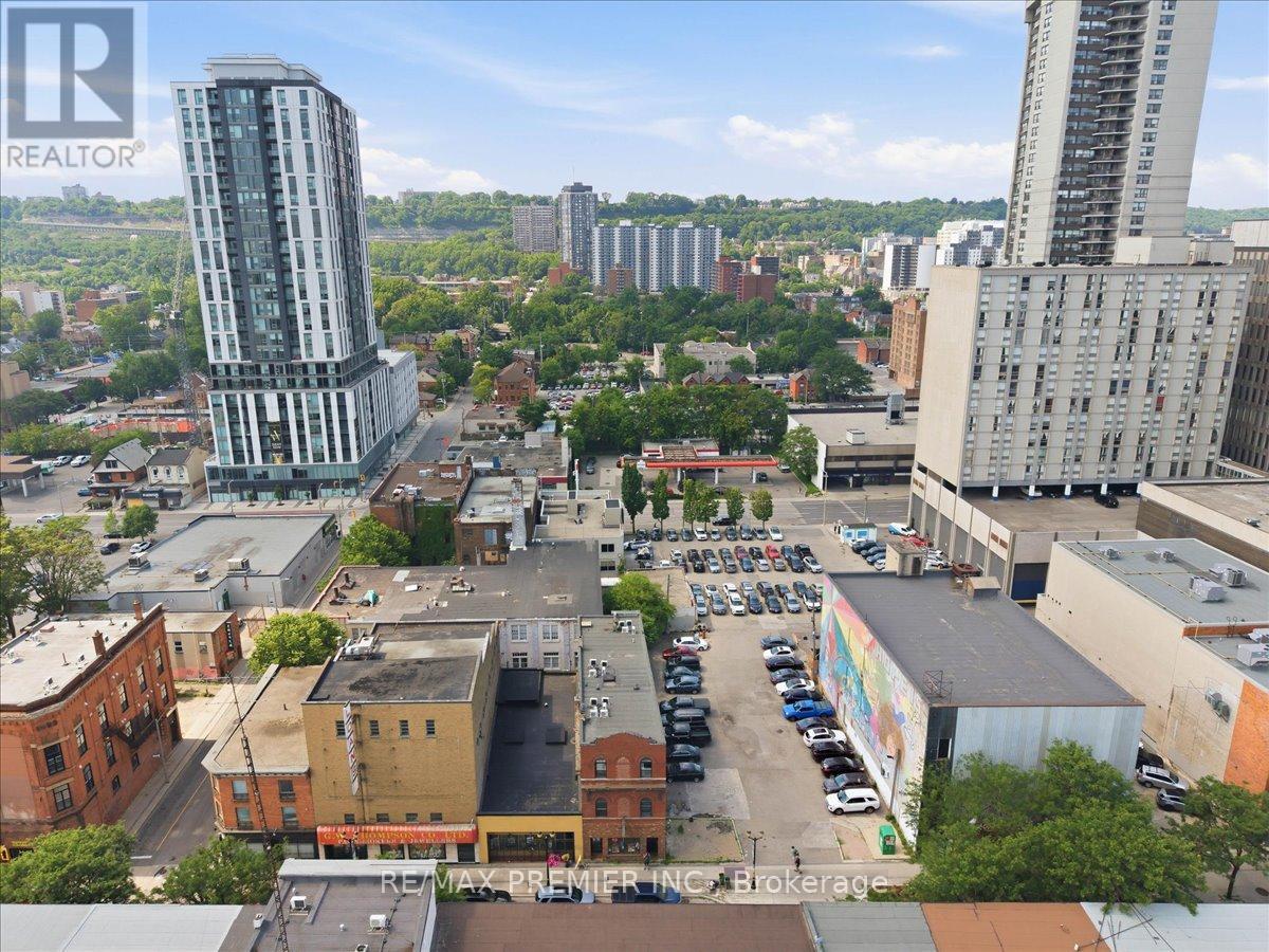 184 KING STREET E - 29