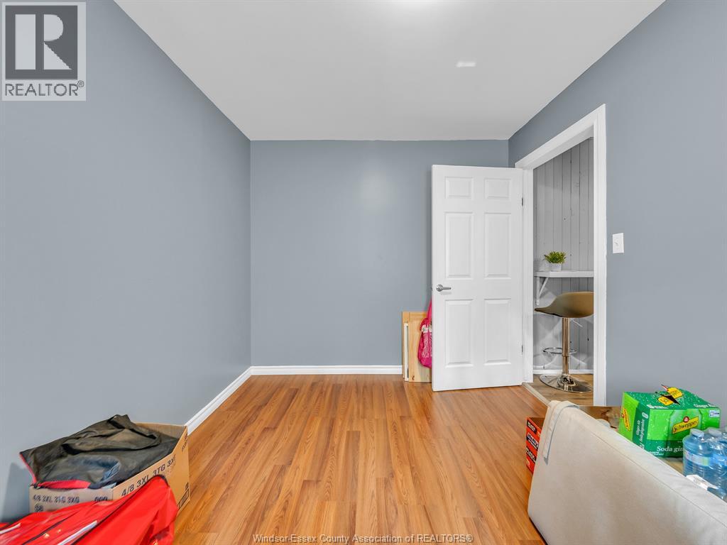 2575 MEIGHEN ROAD - 18