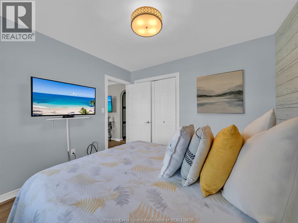 2575 MEIGHEN ROAD - 12