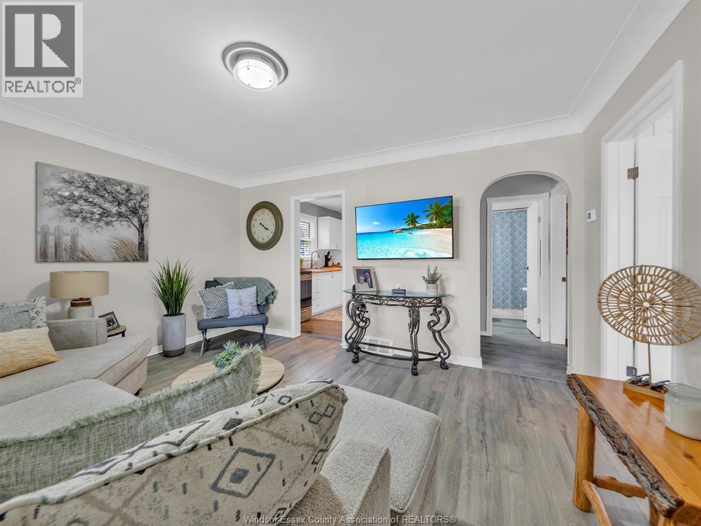2575 MEIGHEN ROAD - 6