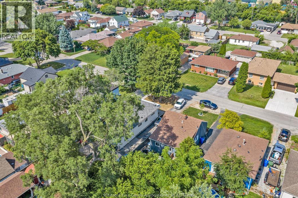 2575 MEIGHEN ROAD - 3