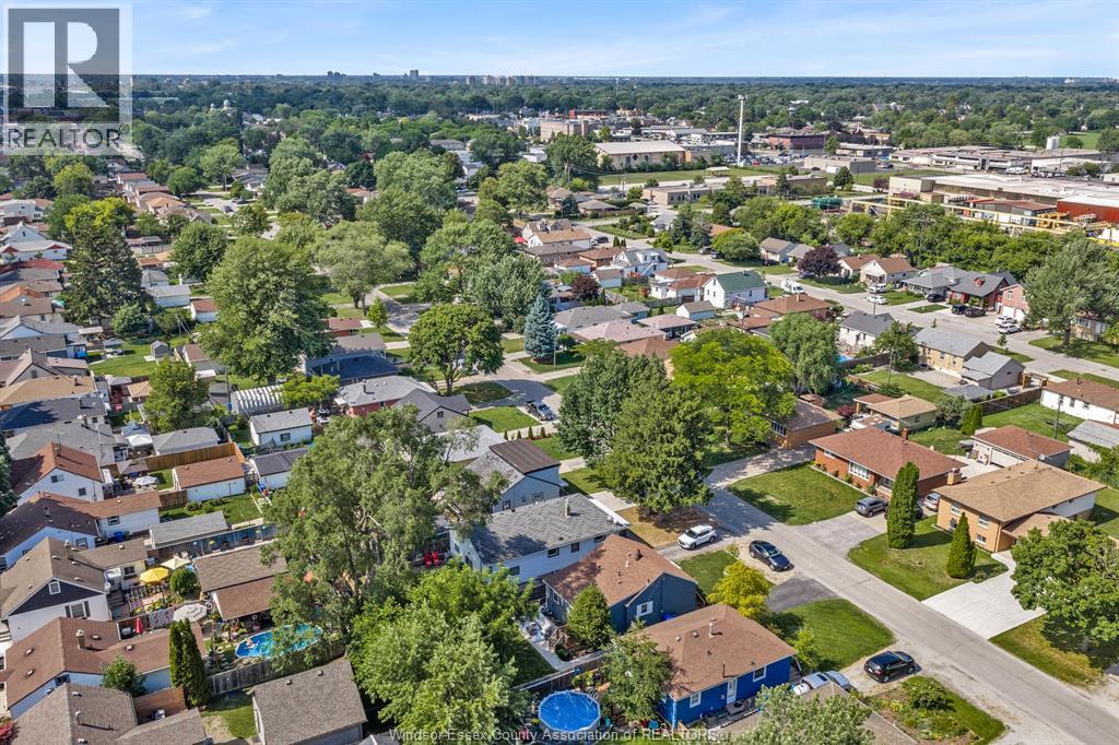 2575 MEIGHEN ROAD - 36