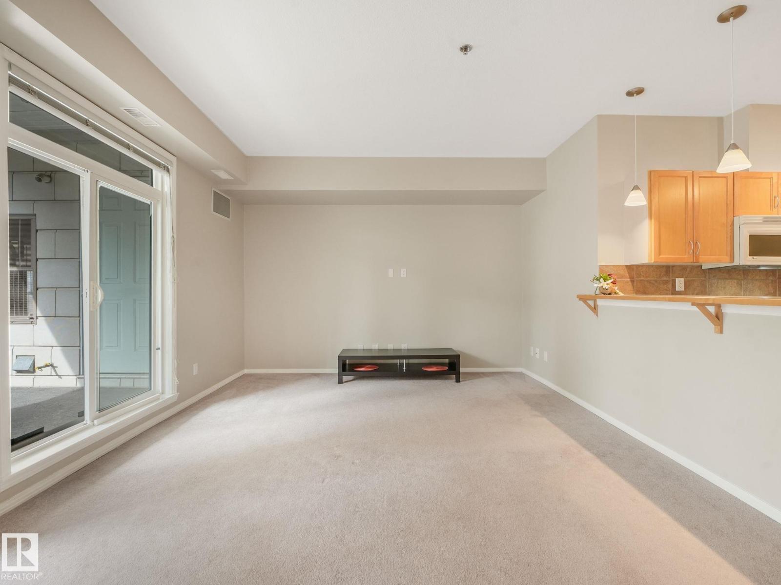 #150 4827 104A ST NW - 16