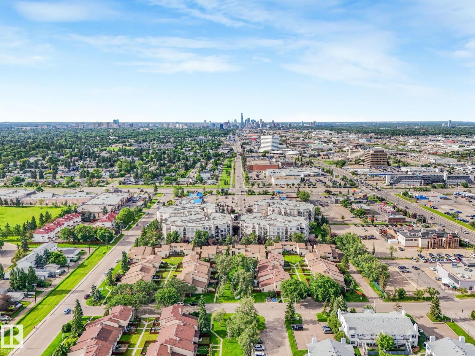 #150 4827 104A ST NW - 35