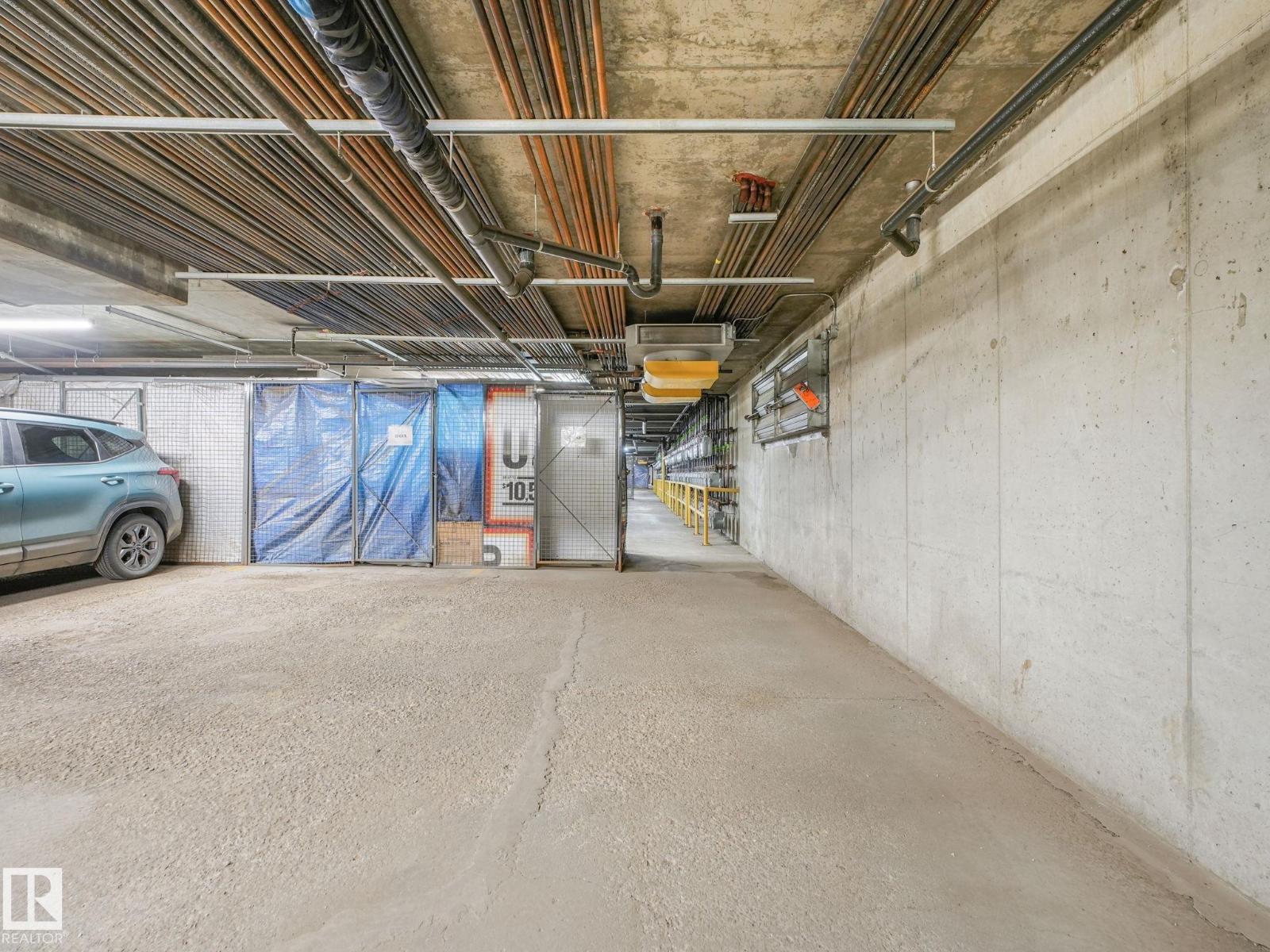 #150 4827 104A ST NW - 29