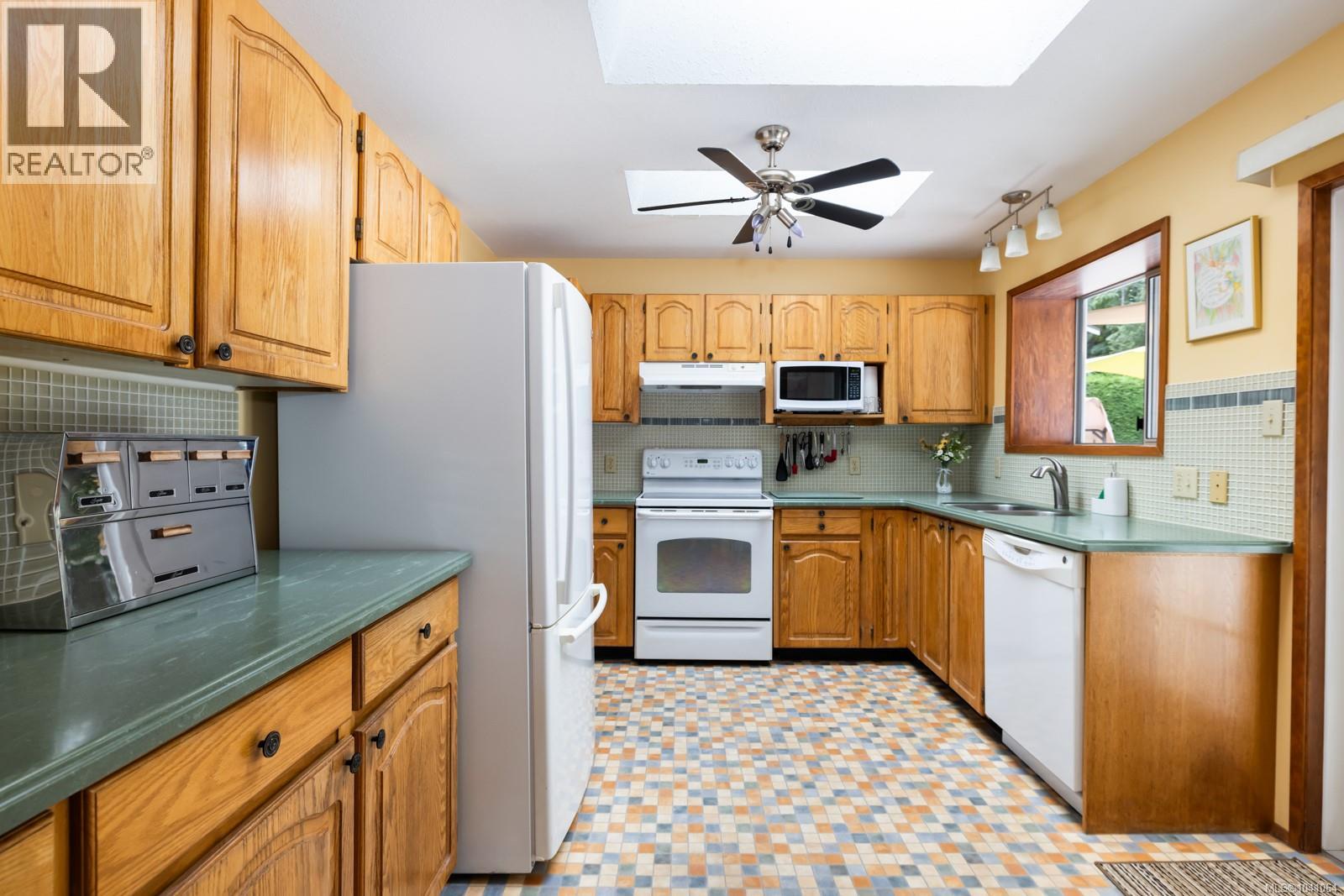 1348 Oakwood Pl - 17