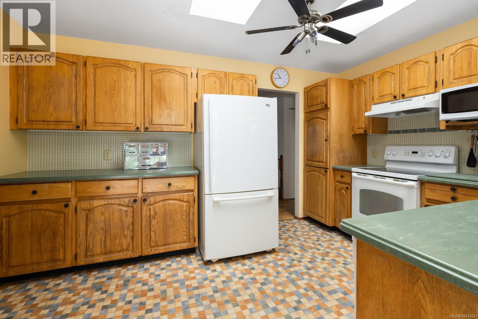 1348 Oakwood Pl - 18