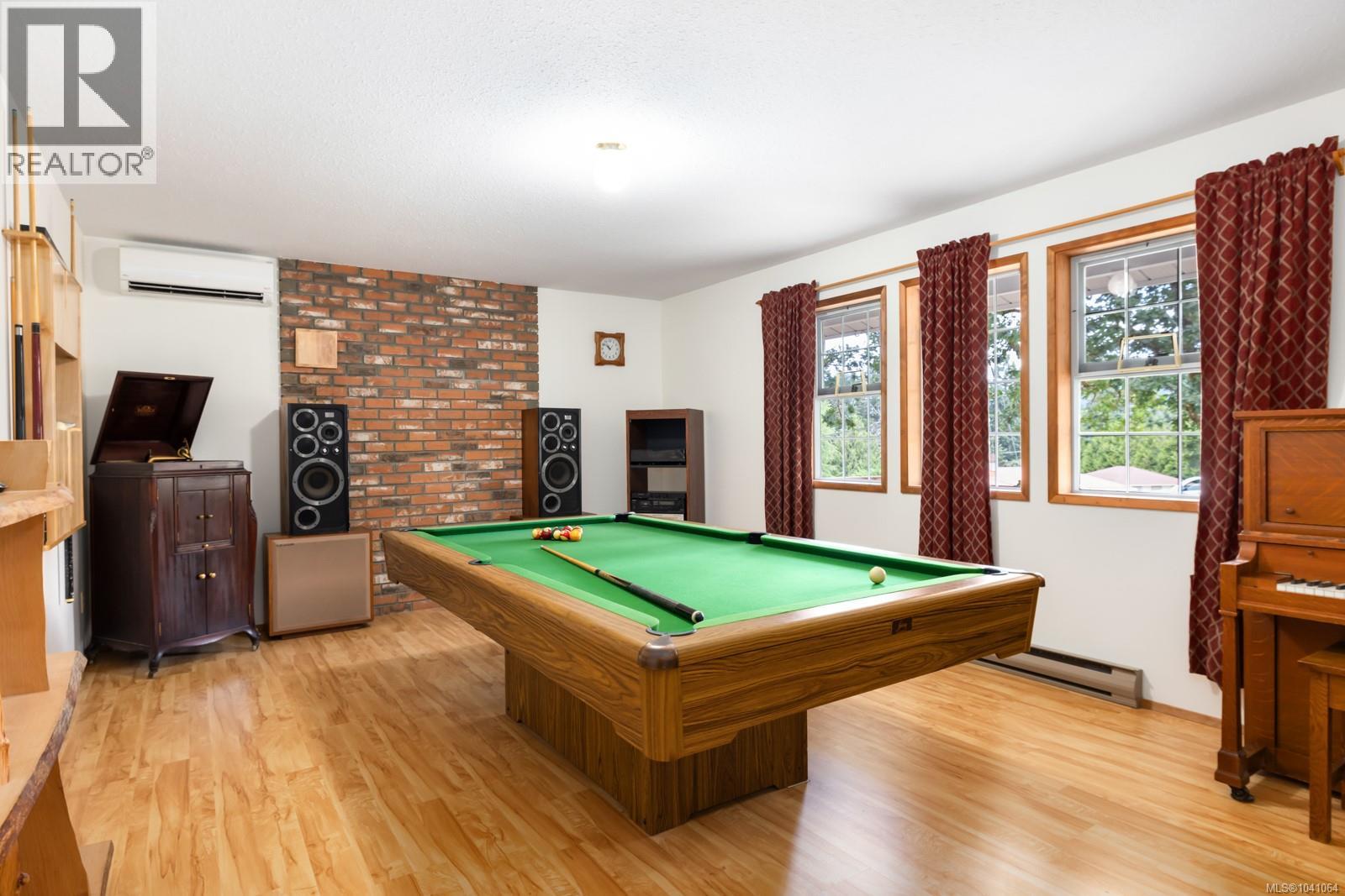 1348 Oakwood Pl - 34