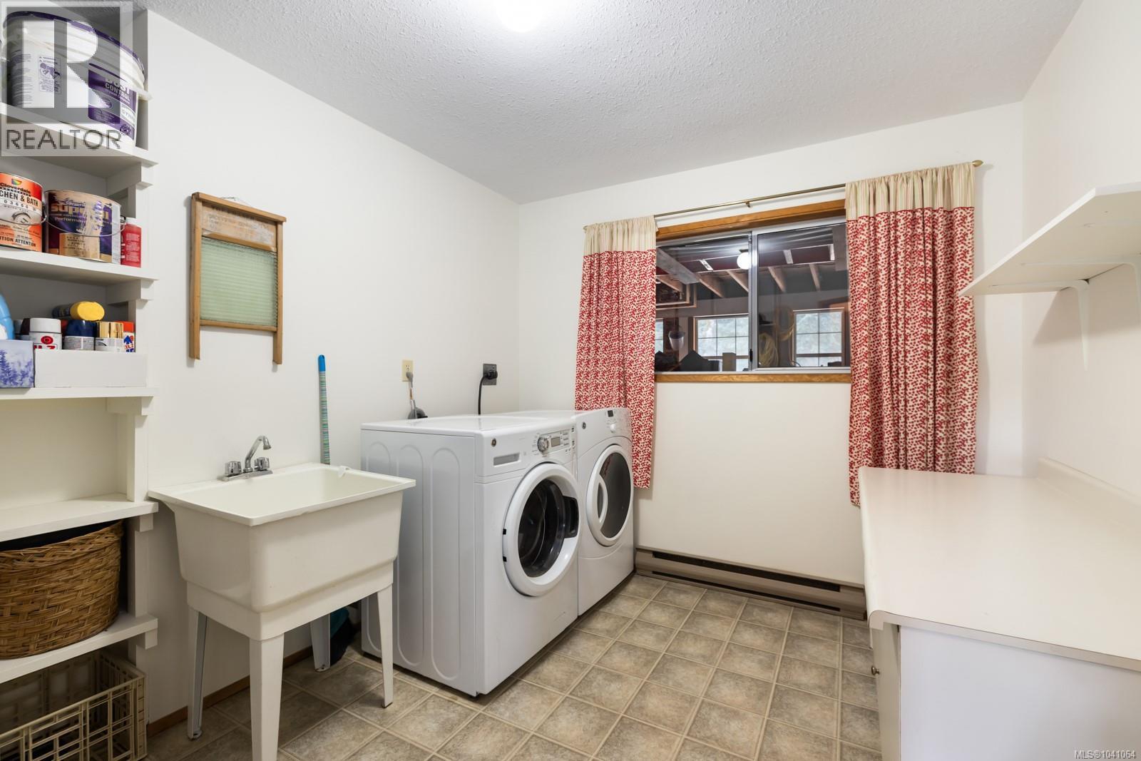 1348 Oakwood Pl - 37
