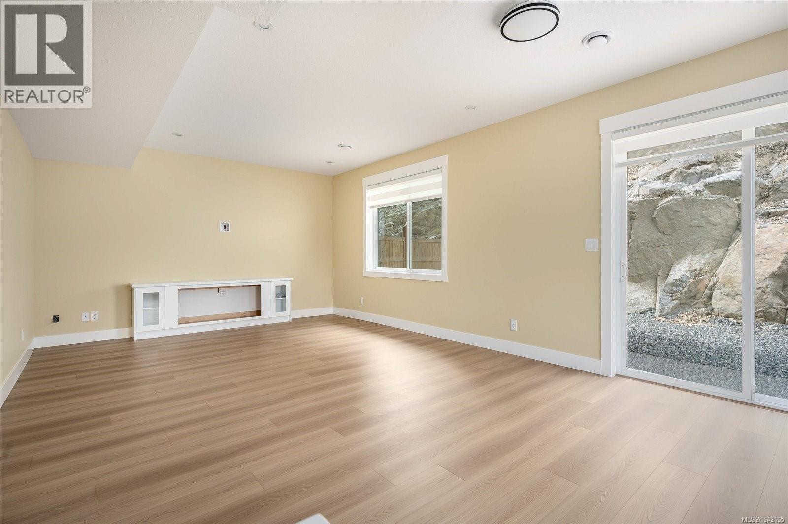 169 Hunter Way - 13