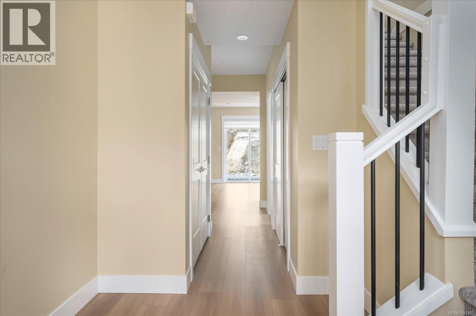 169 Hunter Way - 6