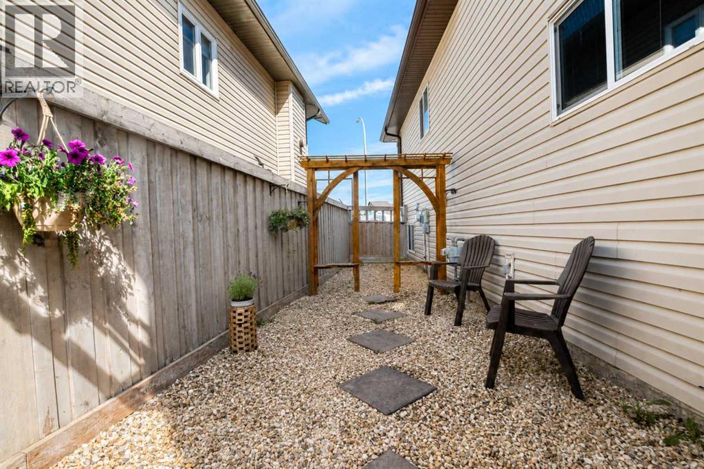 11293 76 Avenue - 23
