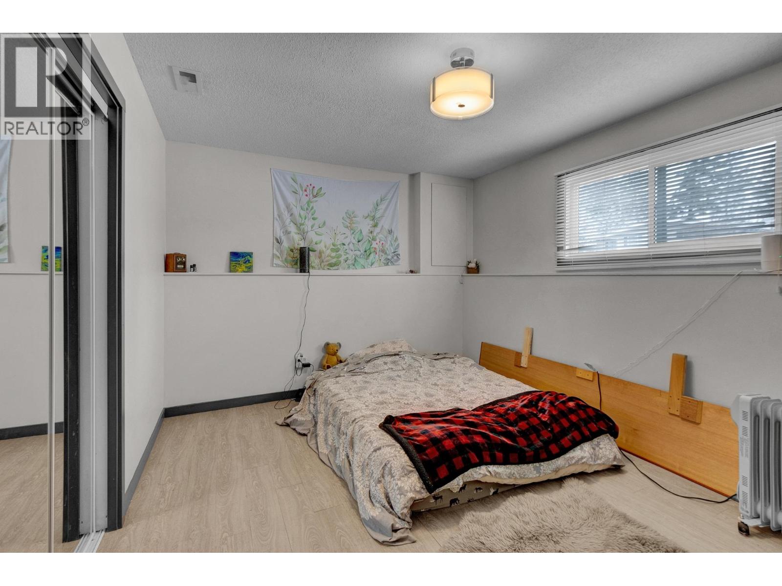 1601 PEARSON AVENUE - 31